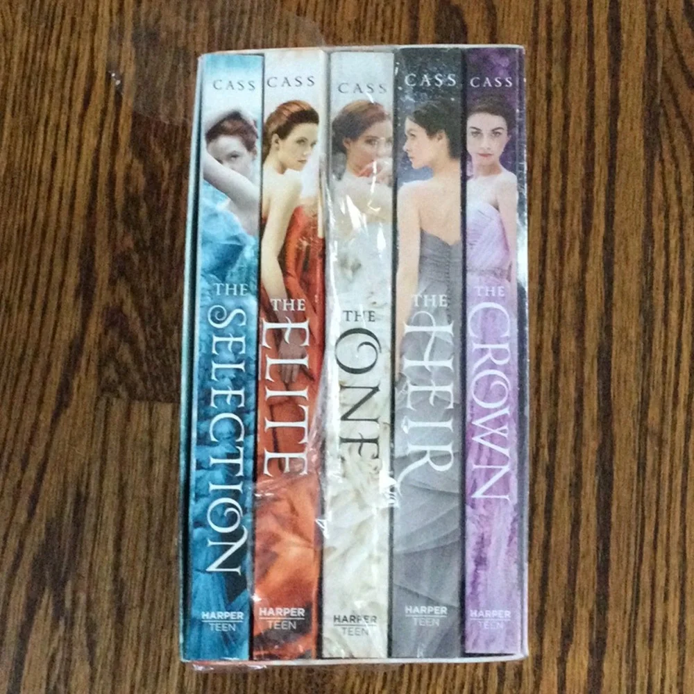Harper Teen Complete #1 NYT Bestselling Series by Kiera Cass NWOT - Picture 1 of 7
